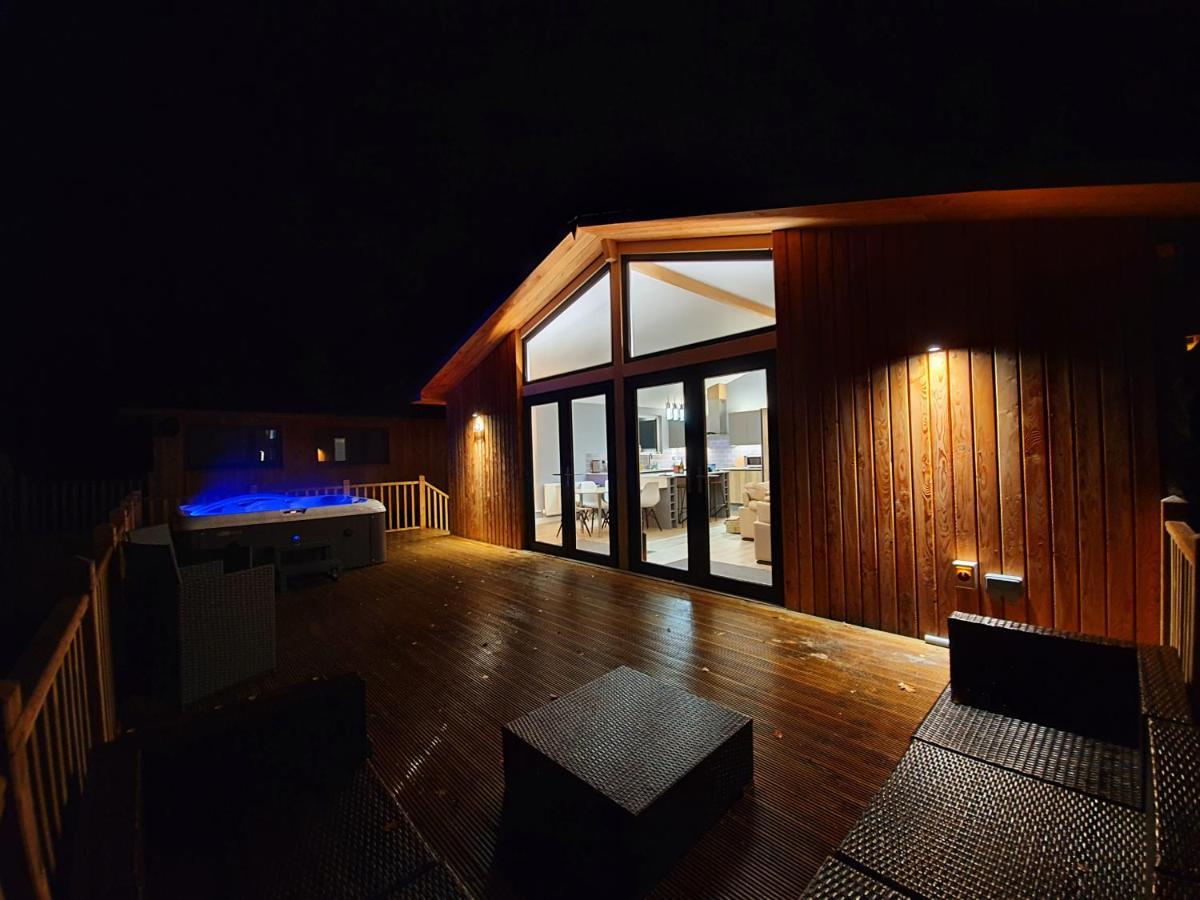 Serenity Lodge Otterburn Exterior photo